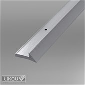 LIKOV Trojhranná lišta s nosem plná pro vytvoření sraž. hr. při bet., N-DFV v.10mm, d.2,5m